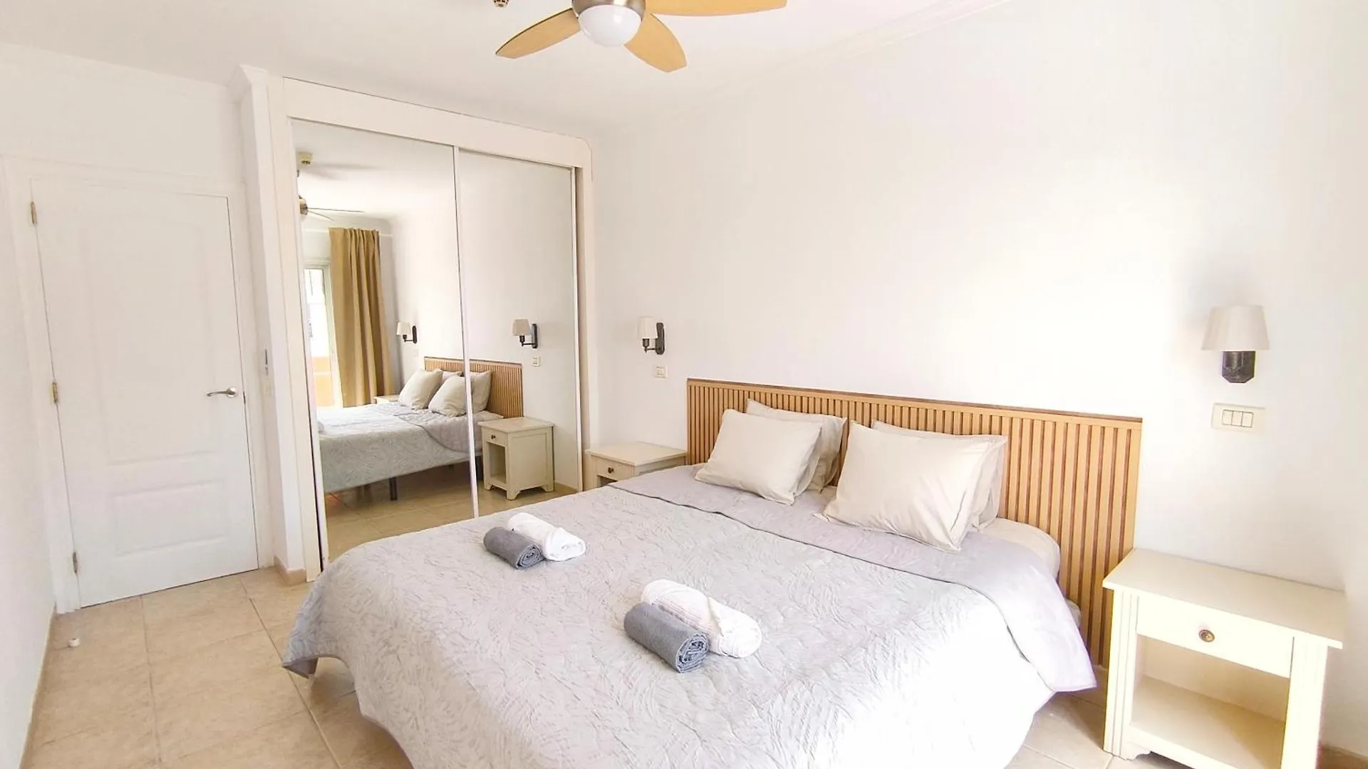 Estrella Canaria - Los Cristianos, Pool, Fibre Net, Tv Channels