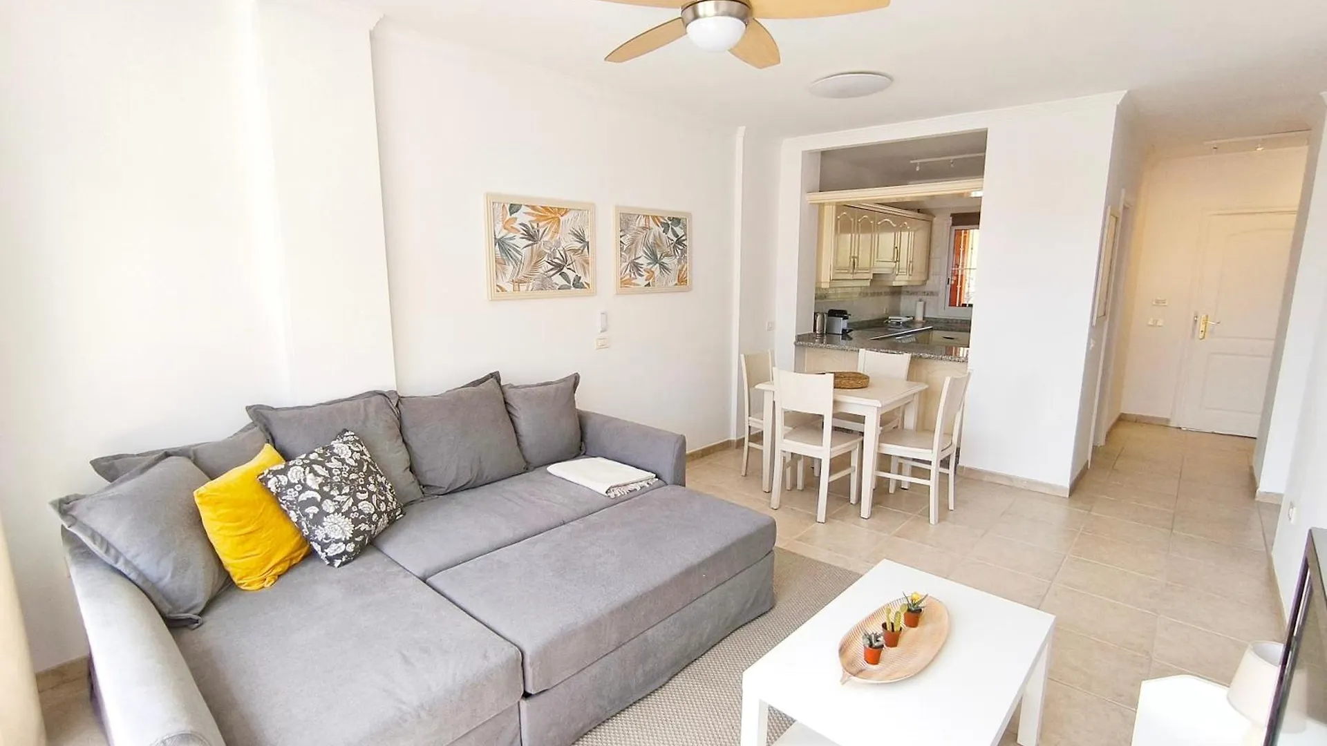 Apartament Estrella Canaria - Los Cristianos, Pool, Fibre Net, Tv Channels